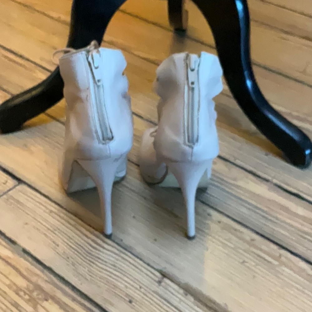 SPRING call it Spring - Picture 4 of 9